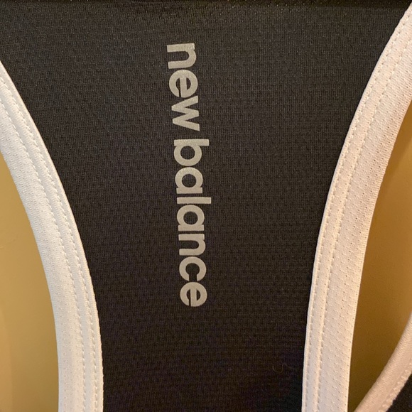 New Balance racer back tech tank top NWOT - Picture 6 of 7